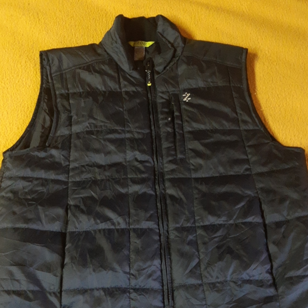 Izod vest